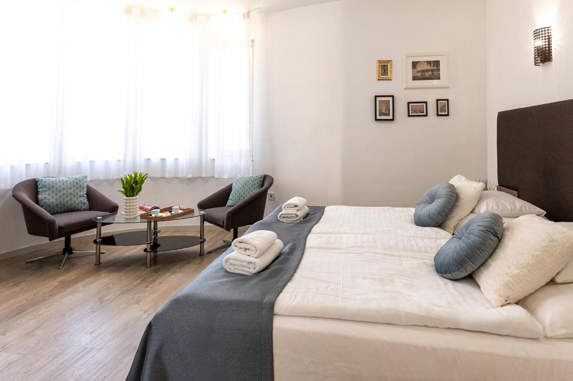 Csillag Villa Balatonalmádi Eksteriør bilde