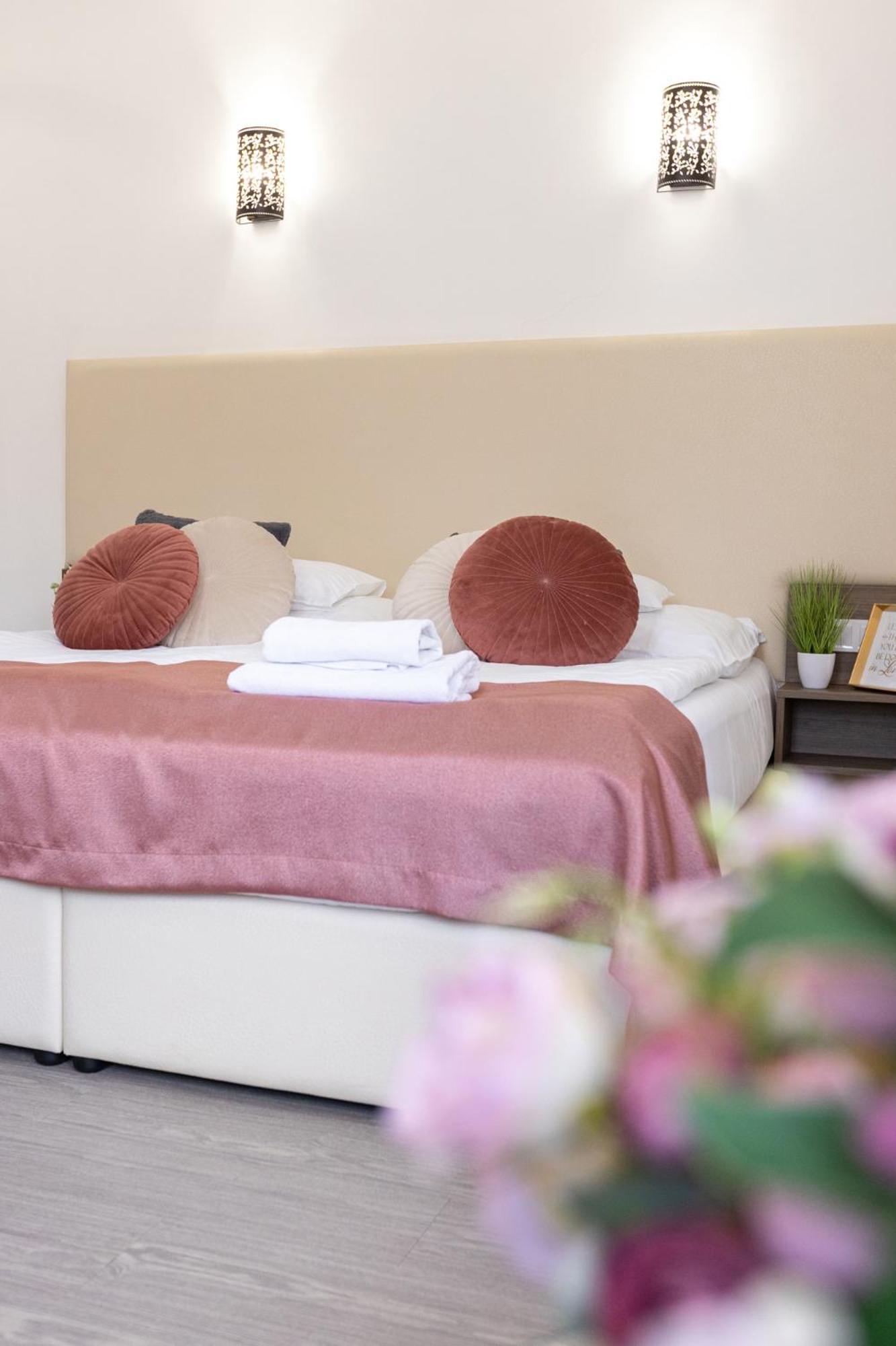 Csillag Villa Balatonalmádi Eksteriør bilde